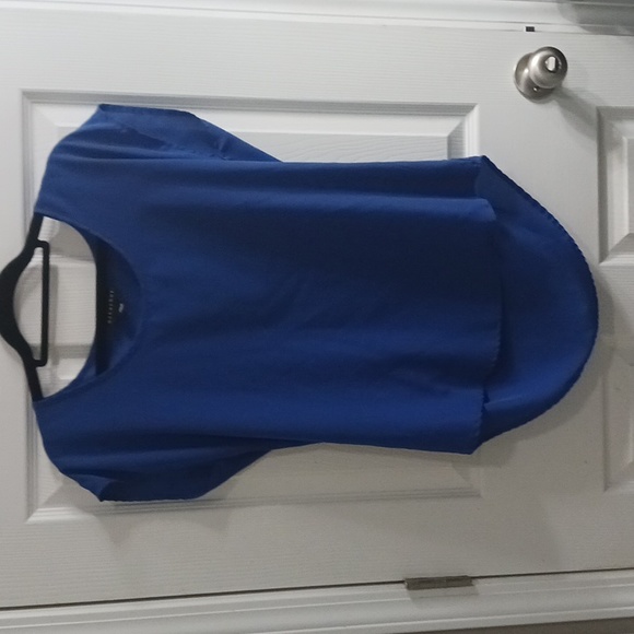 Metaphor Tops - Beautiful Blue Blouse Size Medium 💙 EUC 💙